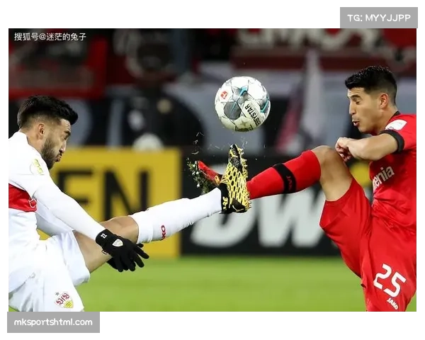 赛后统计：勒沃库森全场完成32次传中，成功率仅为19%